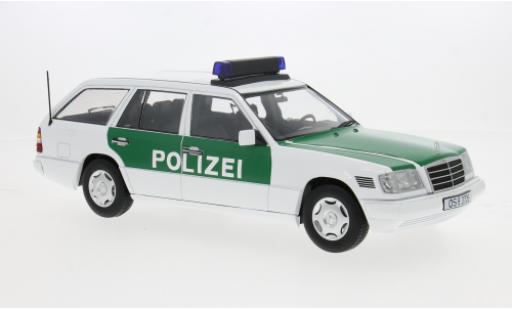 Mercedes Classe E 1/18 Triple 9 Collection T-Modell (S124) 1995 Polizei 1:18 coche miniatura