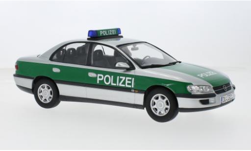 Coche miniatura Opel Omega 1/18 Triple 9 Collection B Polizei (D) 1996 1:18 Opel Omega 1/18 Triple 9 Collection B Polizei (D) 1996 1:18 coche miniatura
