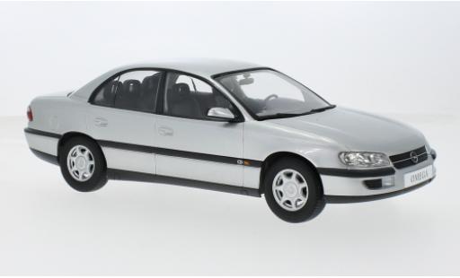 Coche miniatura Opel Omega 1/18 Triple 9 Collection B silber 1996 1:18 Opel Omega 1/18 Triple 9 Collection B silber 1996 1:18 coche miniatura