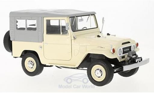 Coche miniatura Toyota Land Cruiser 1/18 Triple 9 Collection FJ40 beige/gris 1967 Toyota Land Cruiser 1/18 Triple 9 Collection FJ40 beige/gris 1967 coche miniatura