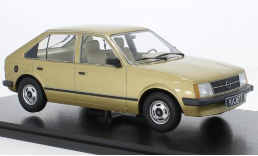 Coche miniatura Opel Kadett 1/18 Triple 9 Collection D metallise beige Opel Kadett 1/18 Triple 9 Collection D metallise beige coche miniatura