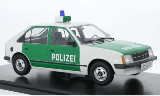Coche miniatura Opel Kadett 1/18 Triple 9 Collection D police Opel Kadett 1/18 Triple 9 Collection D police coche miniatura