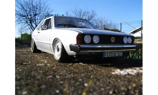 Volkswagen Scirocco GTI 1/18 Revell jantes bords larges a deport coche miniatura