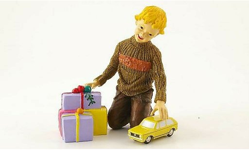 Volkswagen Golf Base 1/90 Schuco amarillo con Figur coche miniatura