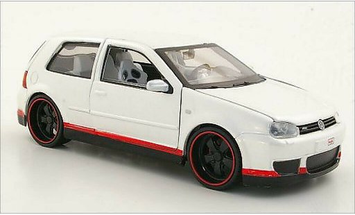 Volkswagen Golf R32 1/24 Maisto Tuningversion metalico blanco 2003 coche miniatura