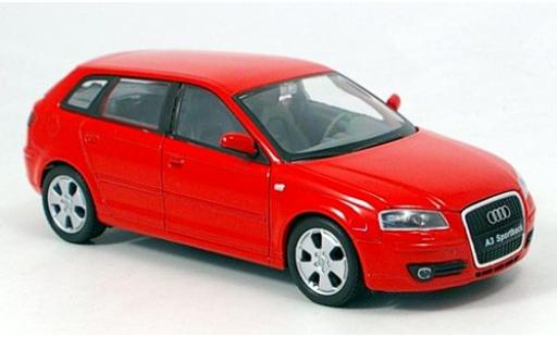Coche miniatura Audi A3 1/24 Welly Sportback rojo 1:24 Audi A3 1/24 Welly Sportback rojo 1:24 coche miniatura