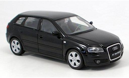 Coche miniatura Audi A3 1/24 Welly Sportback schwarz 1:24 Audi A3 1/24 Welly Sportback schwarz 1:24 coche miniatura