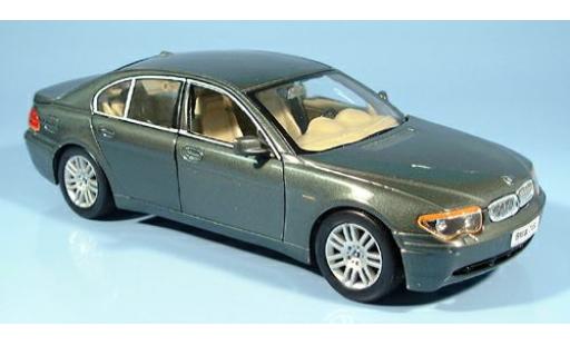 Coche miniatura Bmw 745 1/24 Welly i met. grün 2002 1:24 Bmw 745 1/24 Welly i met. grün 2002 1:24 coche miniatura
