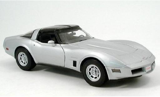 Coche miniatura Chevrolet Corvette 1/18 Welly silber 1982 1:18 Chevrolet Corvette 1/18 Welly silber 1982 1:18 coche miniatura