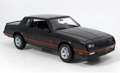Coche miniatura Chevrolet Monte Carlo 1/18 Welly SS schwarz 1987 1:18 Chevrolet Monte Carlo 1/18 Welly SS schwarz 1987 1:18 coche miniatura
