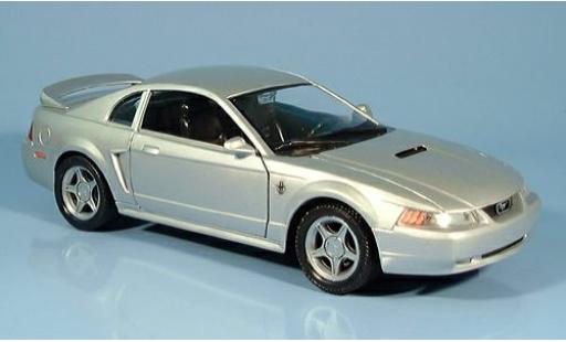 Coche miniatura Ford Mustang 1/24 Welly GT silber 1999 1:24 Ford Mustang 1/24 Welly GT silber 1999 1:24 coche miniatura