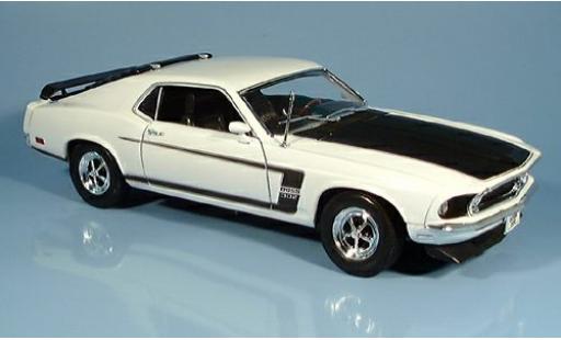 Coche miniatura Ford Mustang 1/18 Welly weiss 1969 1:18 Ford Mustang 1/18 Welly weiss 1969 1:18 coche miniatura