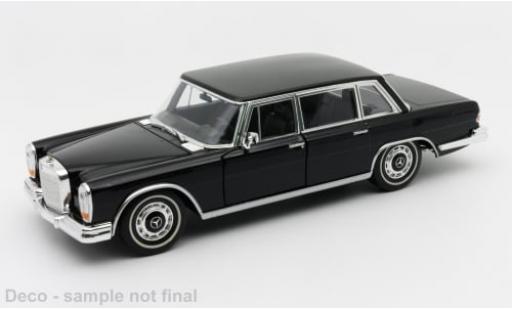 Coche miniatura Mercedes 600 1/24 Welly schwarz 1963 1:24 Mercedes 600 1/24 Welly schwarz 1963 1:24 coche miniatura