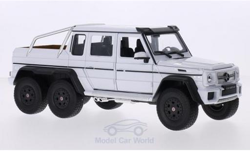 Coche miniatura Mercedes Classe G 1/24 Welly G 63 AMG 6x6 blanco Mercedes Classe G 1/24 Welly G 63 AMG 6x6 blanco coche miniatura
