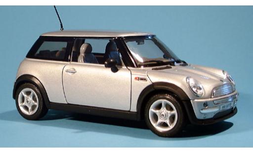 Mini Cooper 1/24 Welly silber 1:24 coche miniatura