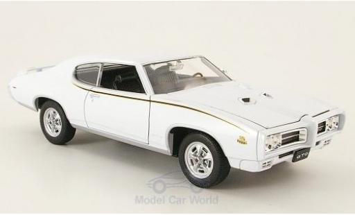 Coche miniatura Pontiac GTO 1/24 Welly blanco 1969 The Judge ohne Vitrine Pontiac GTO 1/24 Welly blanco 1969 The Judge ohne Vitrine coche miniatura