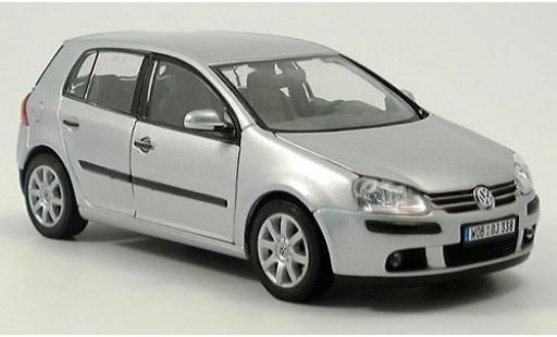 Coche miniatura Volkswagen Golf 1/24 Welly V silber 2004 1:24 Volkswagen Golf 1/24 Welly V silber 2004 1:24 coche miniatura