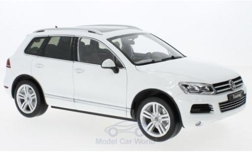 Coche miniatura Volkswagen Touareg 1/18 Welly II blanco GTA Edition Volkswagen Touareg 1/18 Welly II blanco GTA Edition coche miniatura