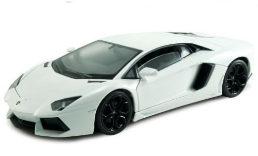 Coche miniatura Lamborghini Aventador 1/24 Welly LP 700-4 blanco Lamborghini Aventador 1/24 Welly LP 700-4 blanco coche miniatura