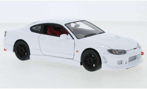 Coche miniatura Nissan Silvia 1/24 Welly (S15) tuning blanche RHD Nissan Silvia 1/24 Welly (S15) tuning blanche RHD coche miniatura