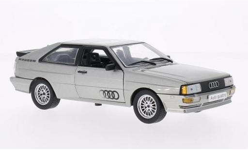 Audi Quattro 1/24 WhiteBox gris 1986 coche miniatura