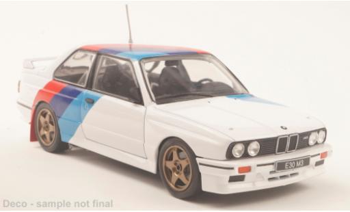 Coche miniatura Bmw M3 1/24 WhiteBox (E30) weiss/Dekor 1989 1:24 Bmw M3 1/24 WhiteBox (E30) weiss/Dekor 1989 1:24 coche miniatura