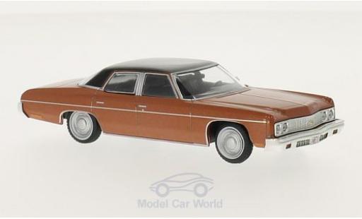 Chevrolet Bel Air 1973 1/43 WhiteBox metalico kupfer/negro 1973 coche miniatura