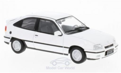 Coche miniatura Opel Kadett GSI 1/43 WhiteBox E GSI blanco 1986 Opel Kadett GSI 1/43 WhiteBox E GSI blanco 1986 coche miniatura