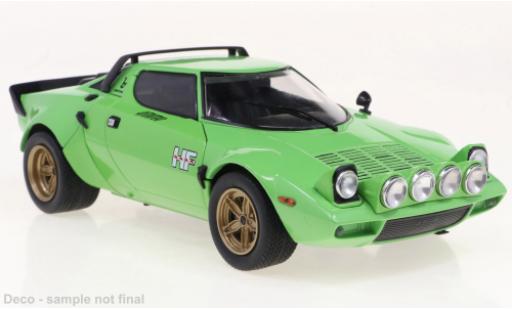 Coche miniatura Lancia Stratos 1/24 WhiteBox HF verde 1975 Lancia Stratos 1/24 WhiteBox HF verde 1975 coche miniatura